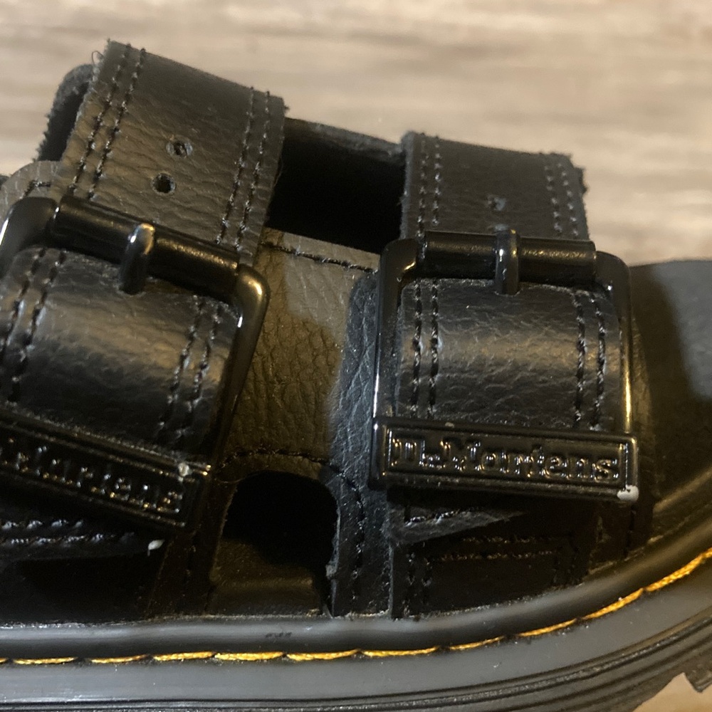 Dr Martens Kyle Junior Kyle Sandals - Picture 8 of 9